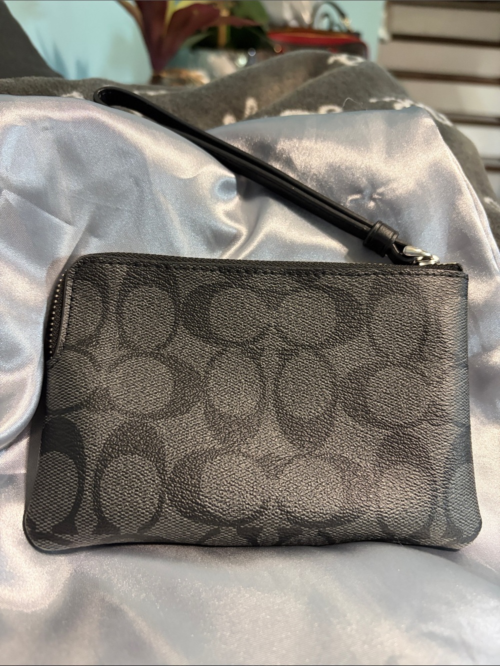 Coach Black Signature Wristlet Clutch with Leather Trim - Picture 3 of 5